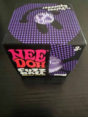 NEE DOH *FUZZ BALL - FLOWER POWER*